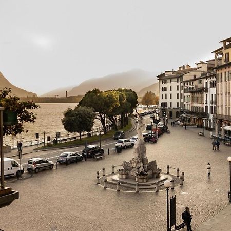 Casa Piazza Del Porto Villa Ловере Екстериор снимка